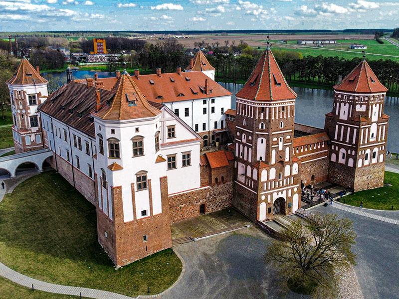 Мирский замок – Несвижский дворцово-парковый комплекс